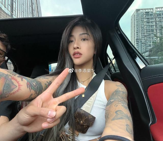 火影雏田脚丫图片